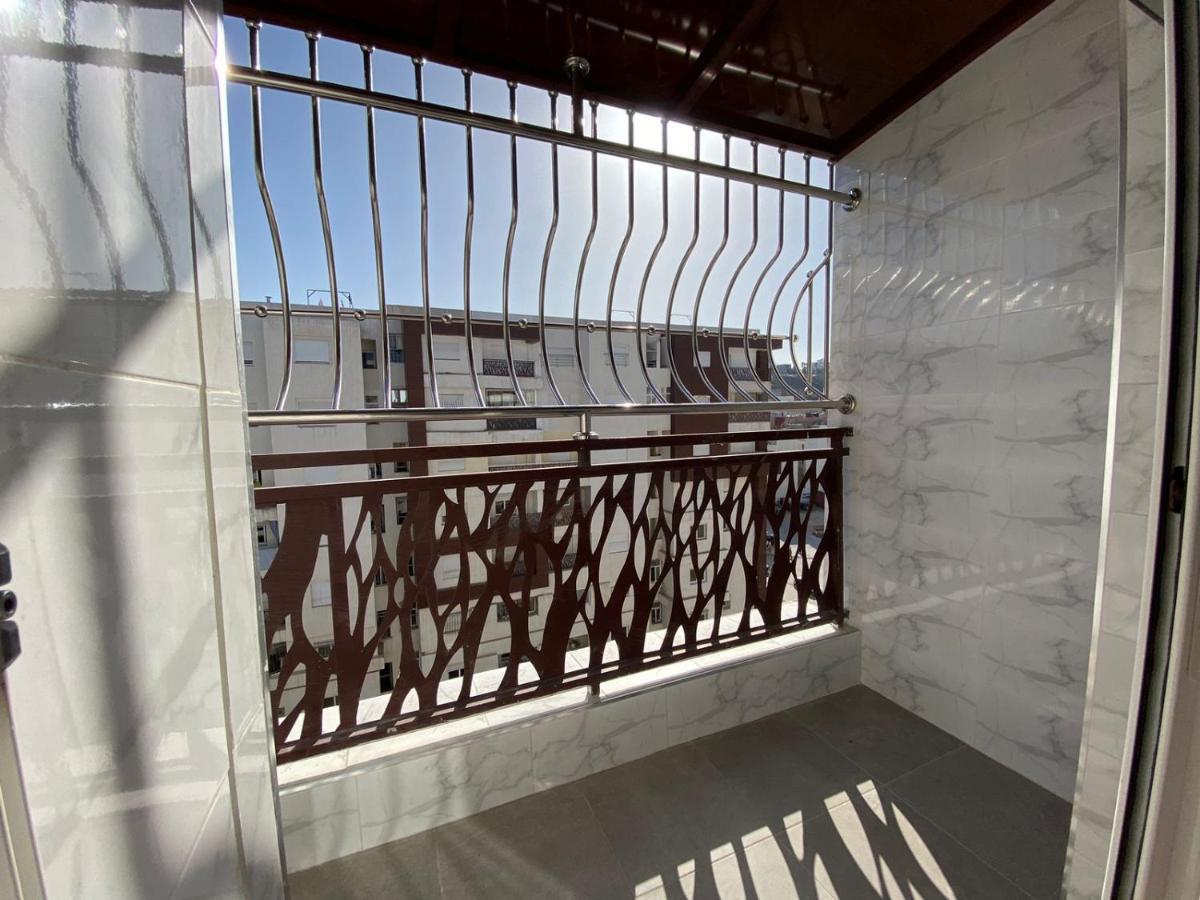 La Perle Du Detroit : Appartement Familial A Mesnana Golf Tanger. المظهر الخارجي الصورة